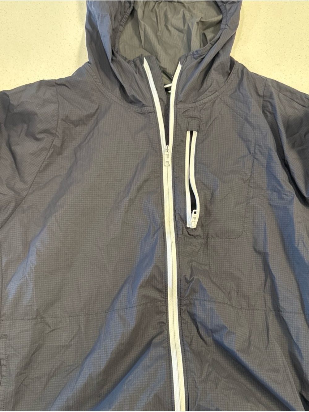 Under Armour Navy Lightweight Hooded Jacket with White Zippers - Picture 6 of 8